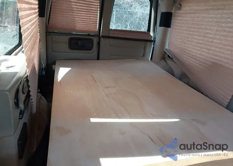 2003 Chevrolet Express Upfitter z USA, uszkodzony, nr VIN 1GBFH15T131172259